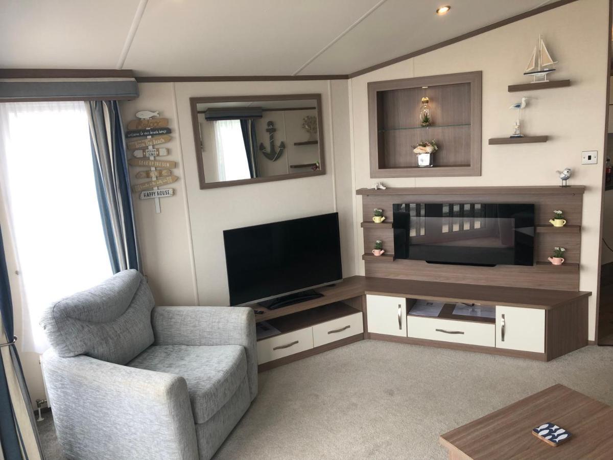 Caravan Hire Golden Sands Sea Front Kinmel Bay 외부 사진