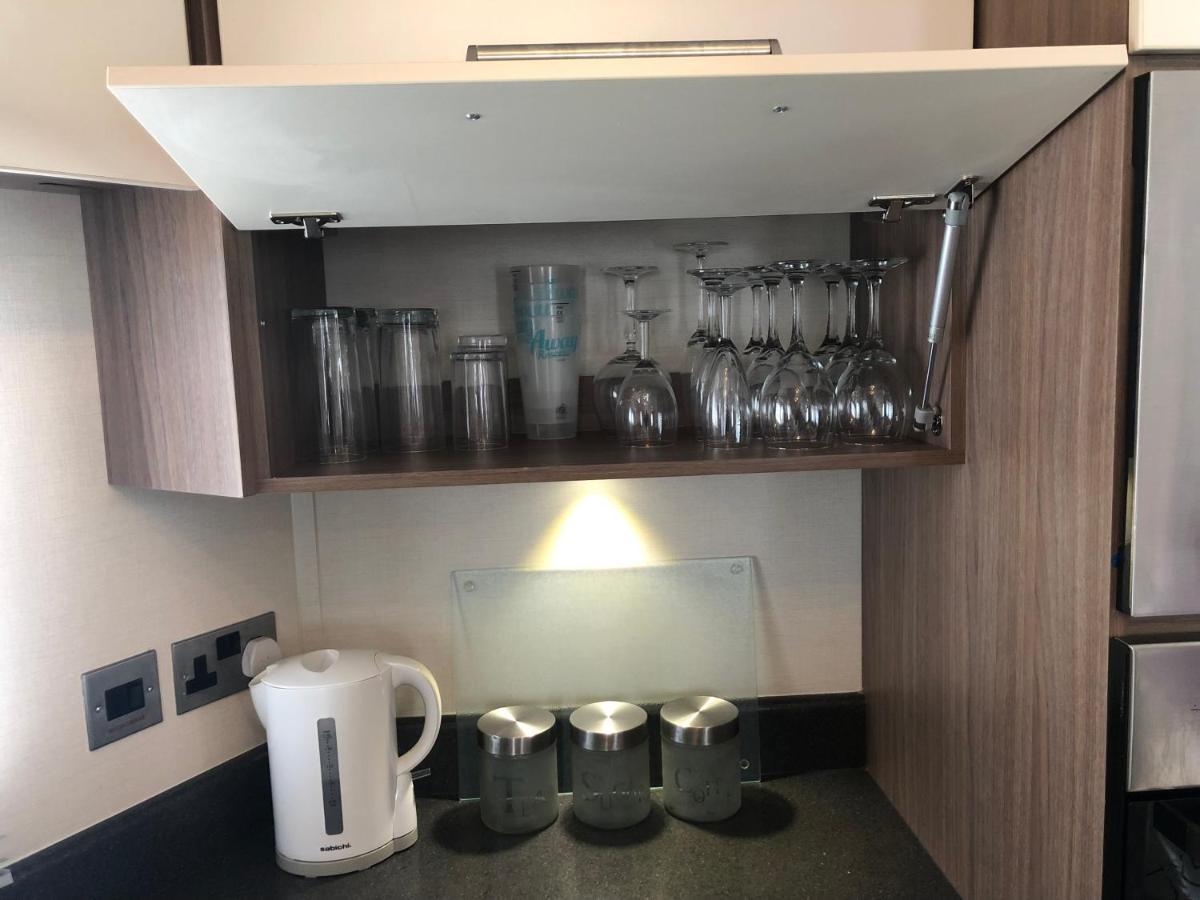 Caravan Hire Golden Sands Sea Front Kinmel Bay 외부 사진